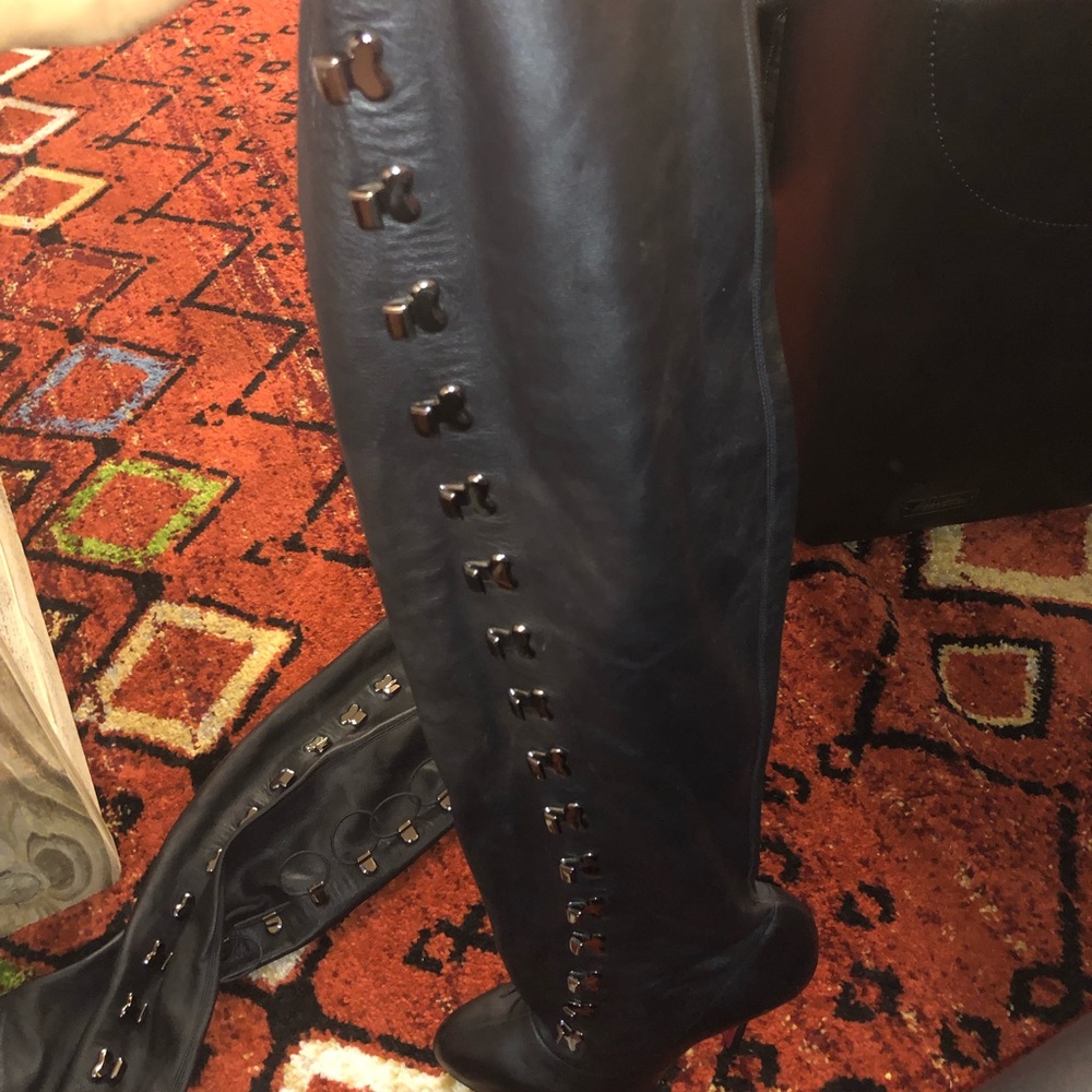 Authentic red bottoms - Picture 3 of 10